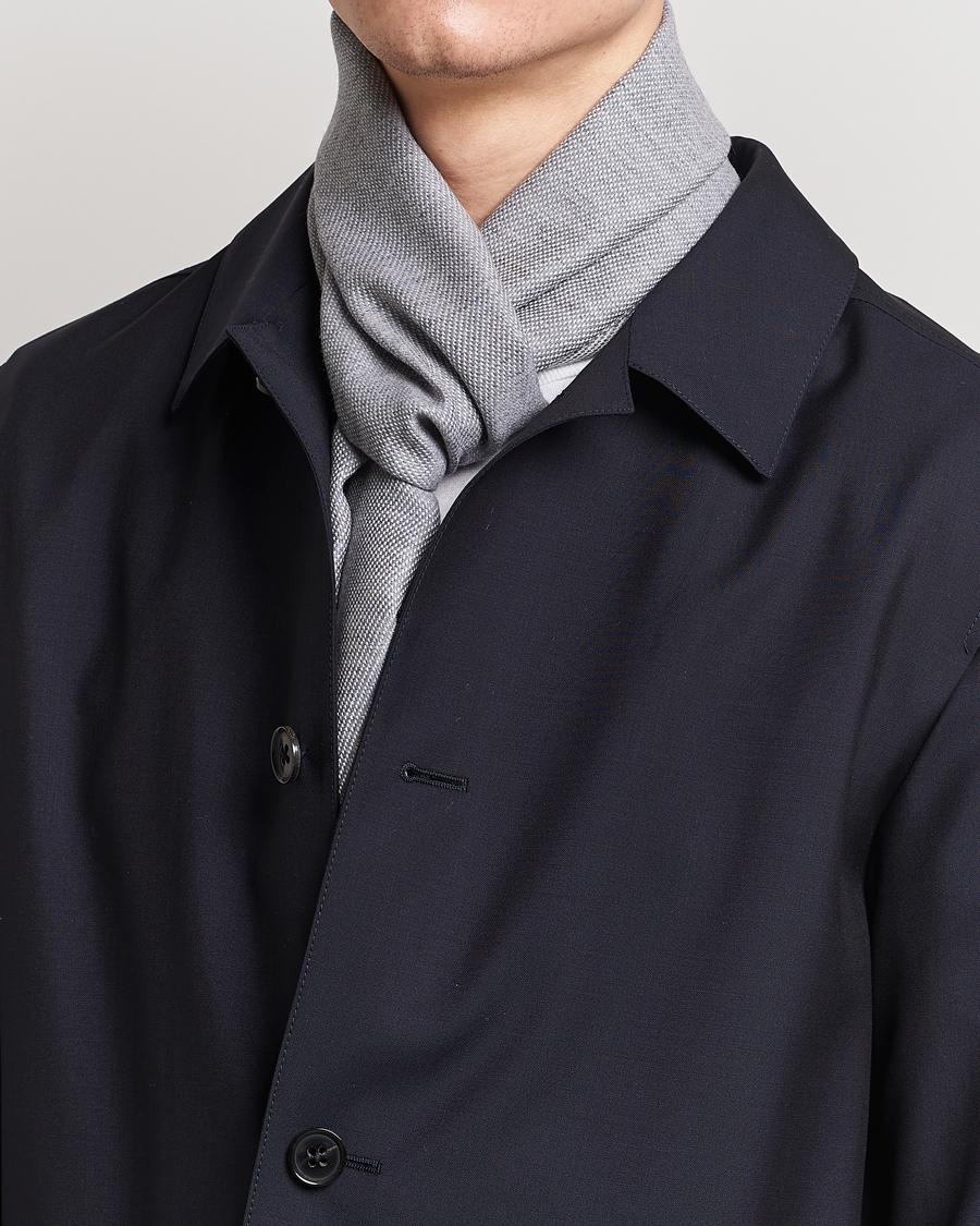 Herren |  | Tiger of Sweden | Salvor Wool Silk Scarf Grey Shadow