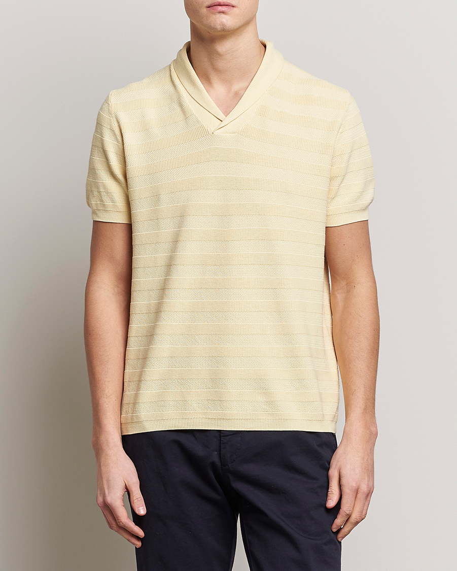 Herren |  | Oscar Jacobson | Rolle Garment Dye Structured Cotton Polo Yellow
