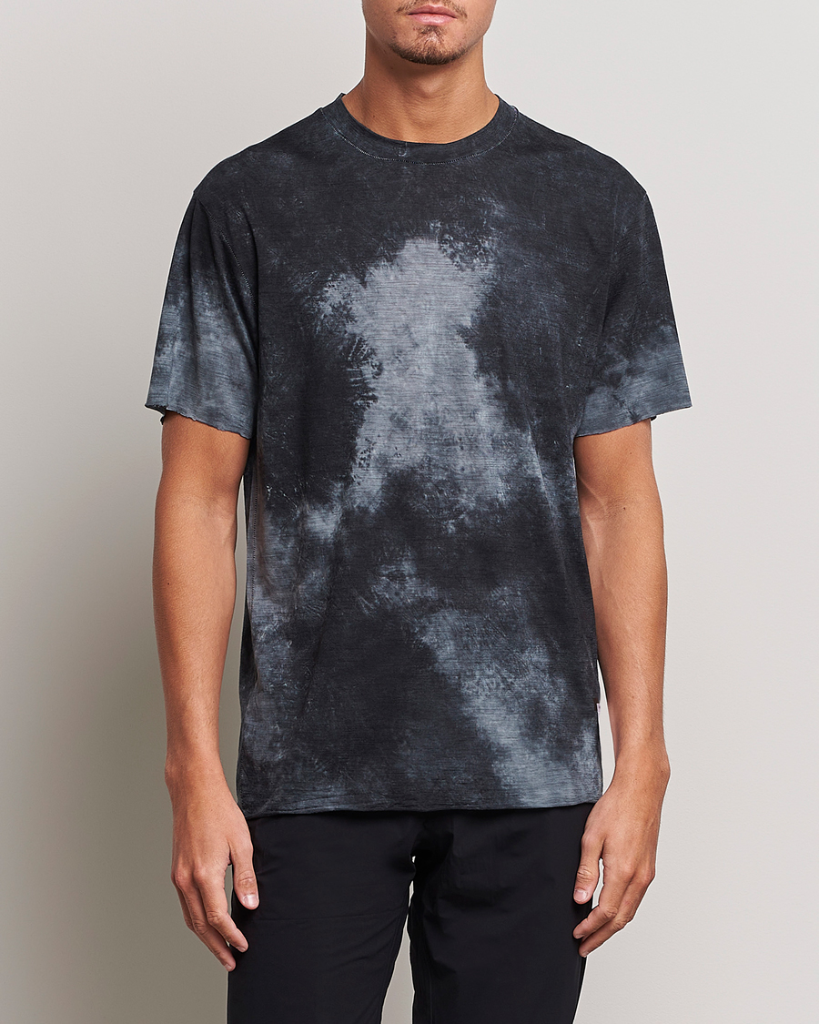 Herren | T-Shirts | Satisfy | CloudMerino T-Shirt Batik Black