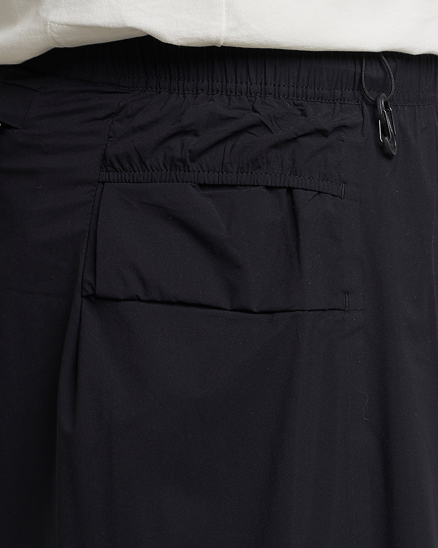 Herren | Shorts | Satisfy | Justice 10 Inch Trail Shorts Black