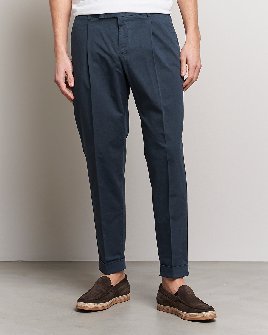Herren |  | PT01 | Slim Fit Pleated Linen Blend Trousers Navy