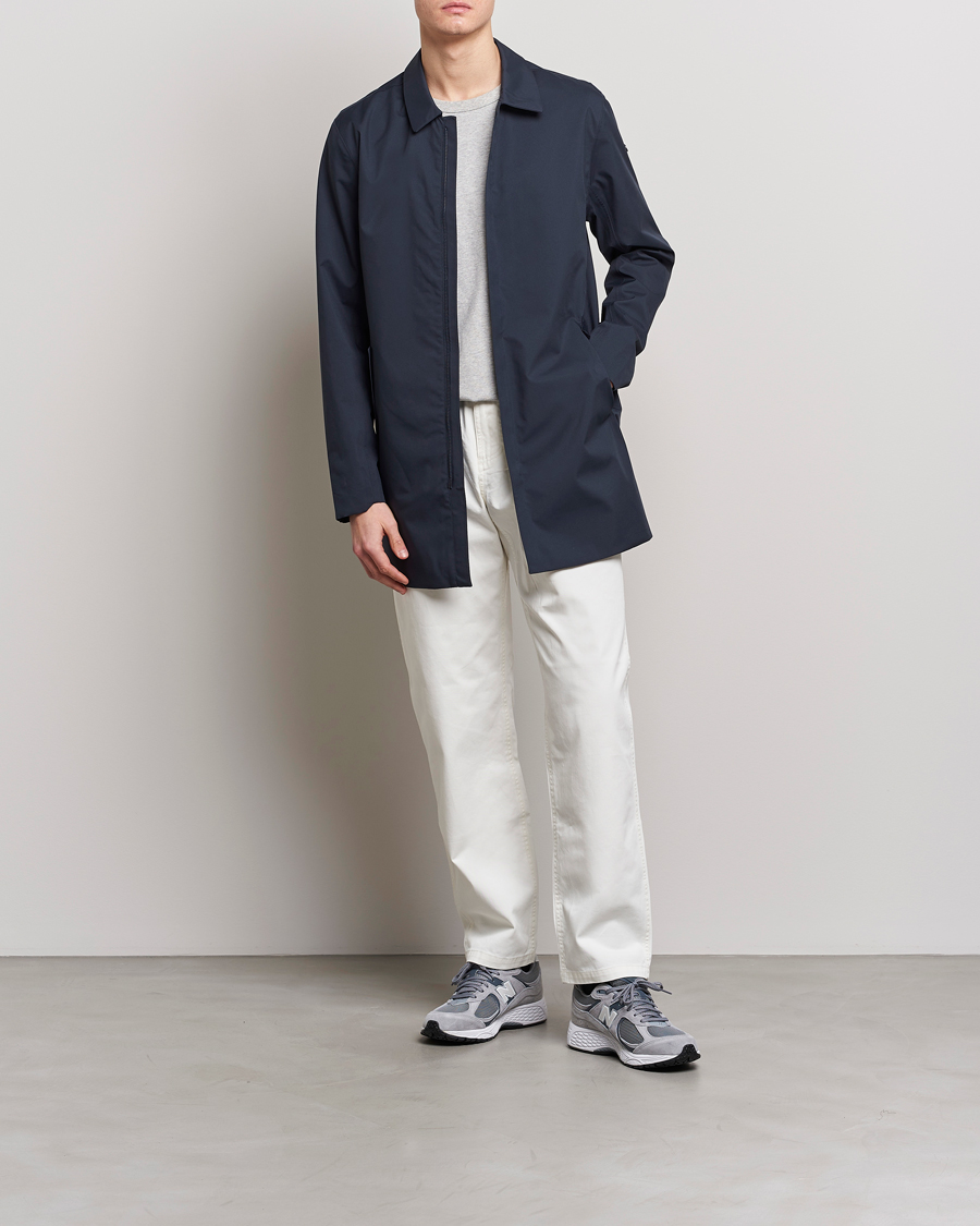 Scandinavian Edition Key Waterproof Coat Midnight Blue bei Care of 