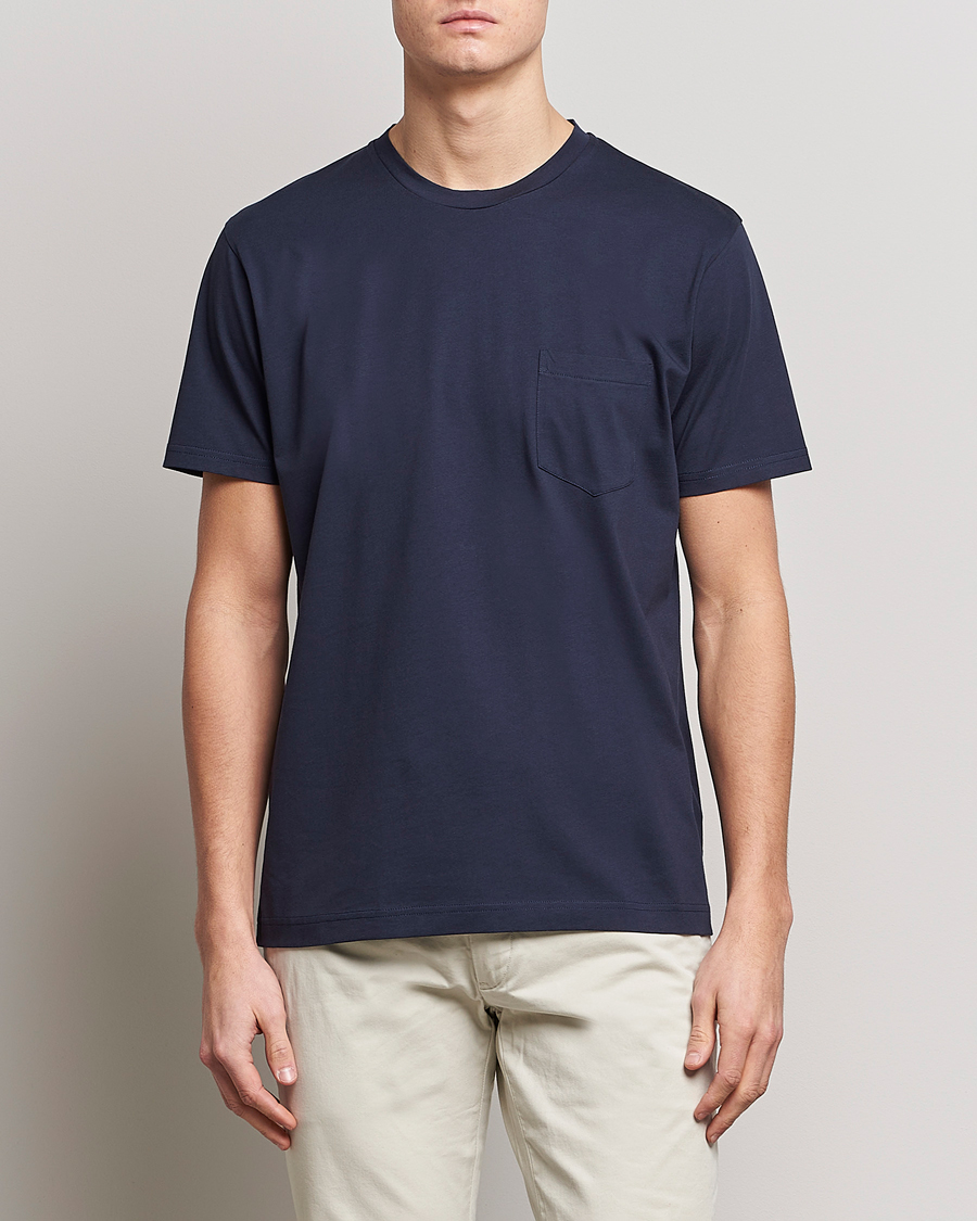 Herren |  | Sunspel | Riviera Pocket Crew Neck T-Shirt Navy