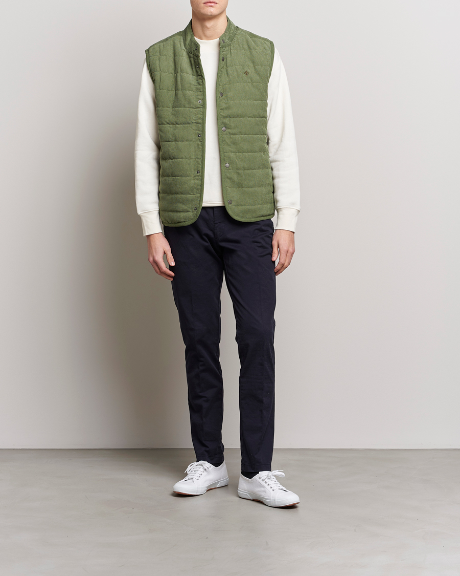 Herren | Westen | Morris | Woburn Baby Cord Vest Sage Green