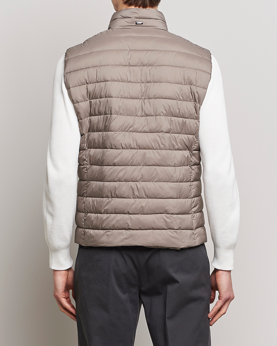 Herren | Westen | Herno | Nuage Matt Nylon Vest Taupe