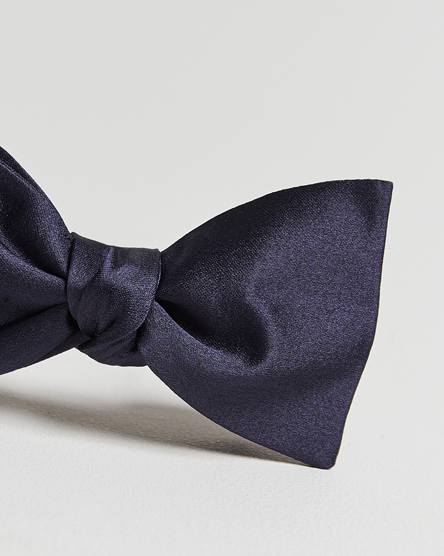 Herren | Amanda Christensen Self Tie Silk Ceremony Navy | Amanda Christensen | Self Tie Silk Ceremony Navy
