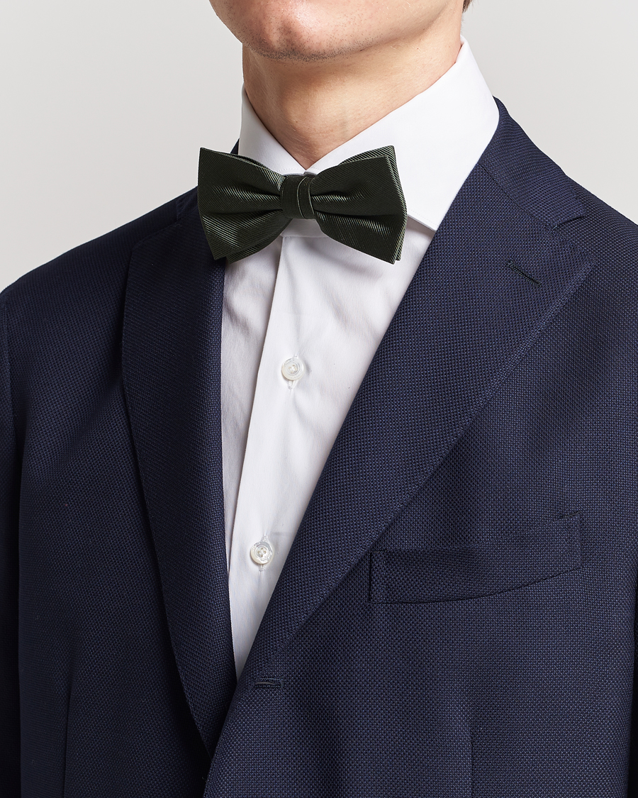 Herren |  | Amanda Christensen | Pre Tie Silk Olive