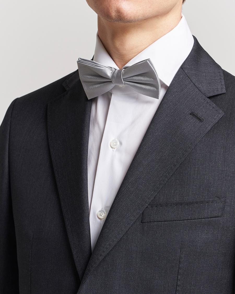 Herren | Fliegen | Amanda Christensen | Pre Tie Silk Silver