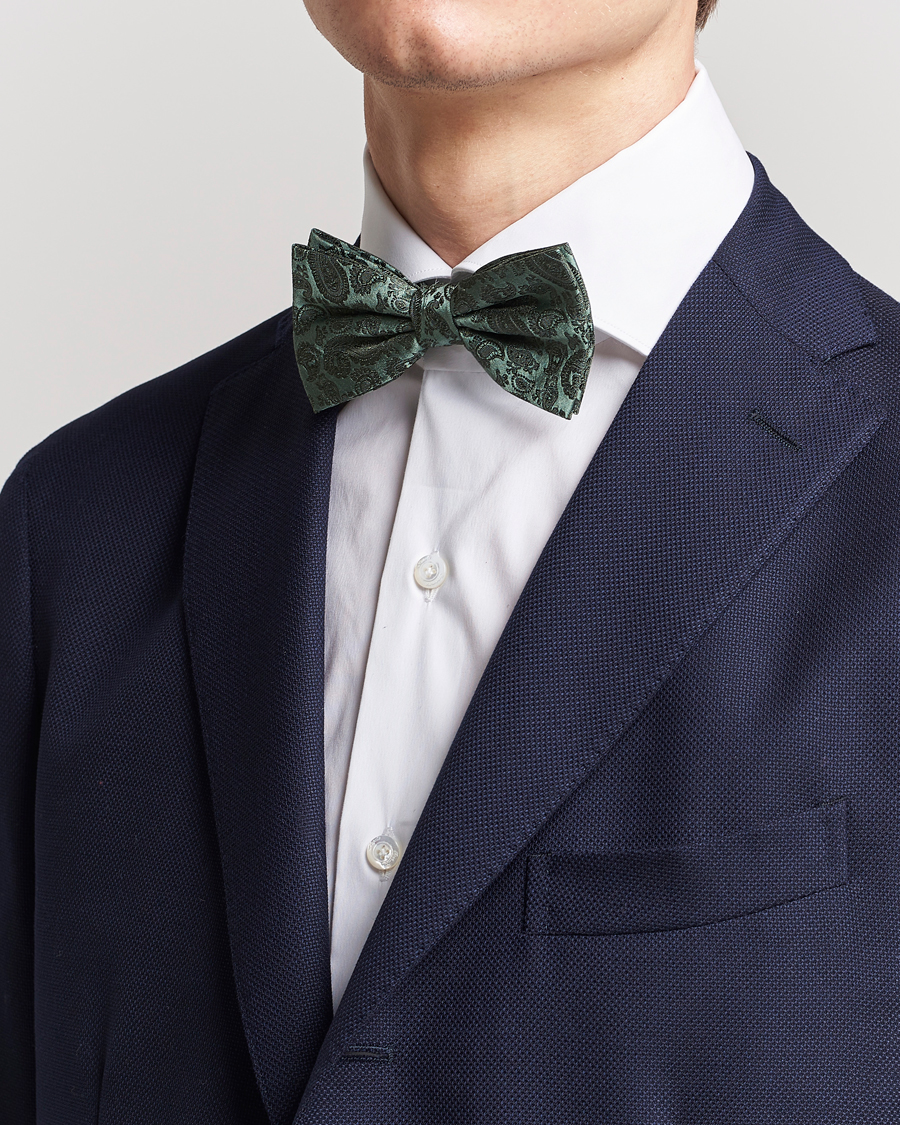 Herren | Amanda Christensen Tonal Paisley Pre Tie Silk Olive | Amanda Christensen | Tonal Paisley Pre Tie Silk Olive