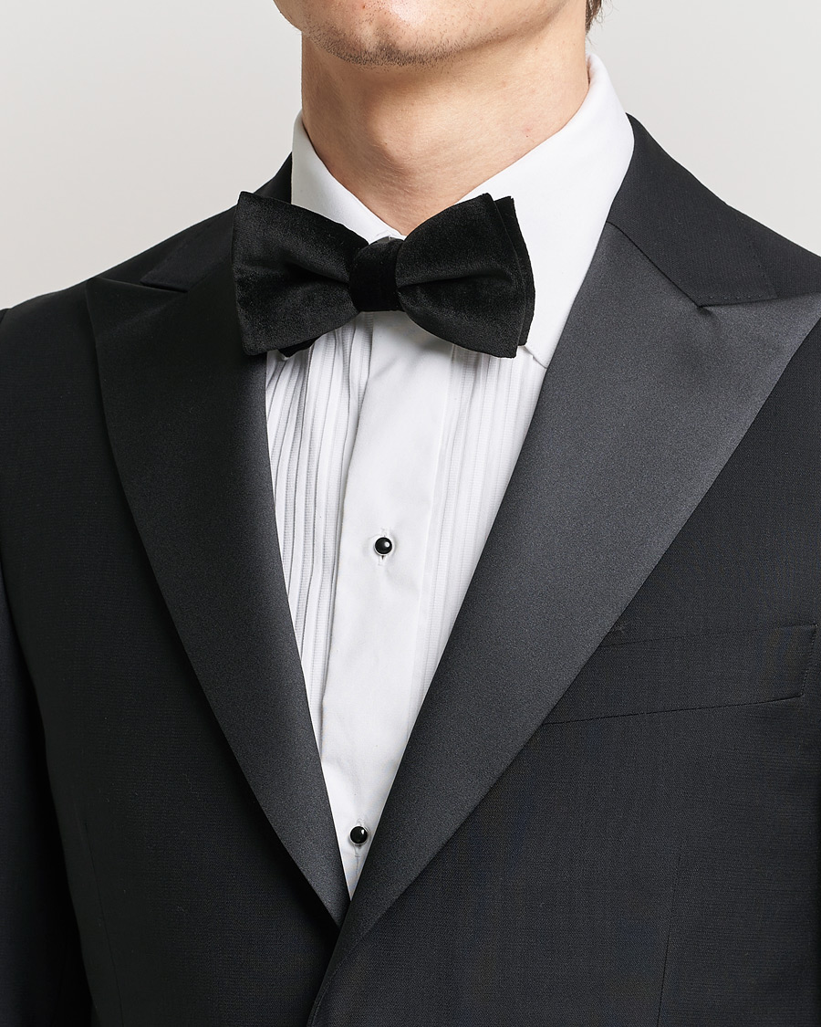 Herren | Eton Pre-Tied Velvet Bow Tie Black | Eton | Pre-Tied Velvet Bow Tie Black