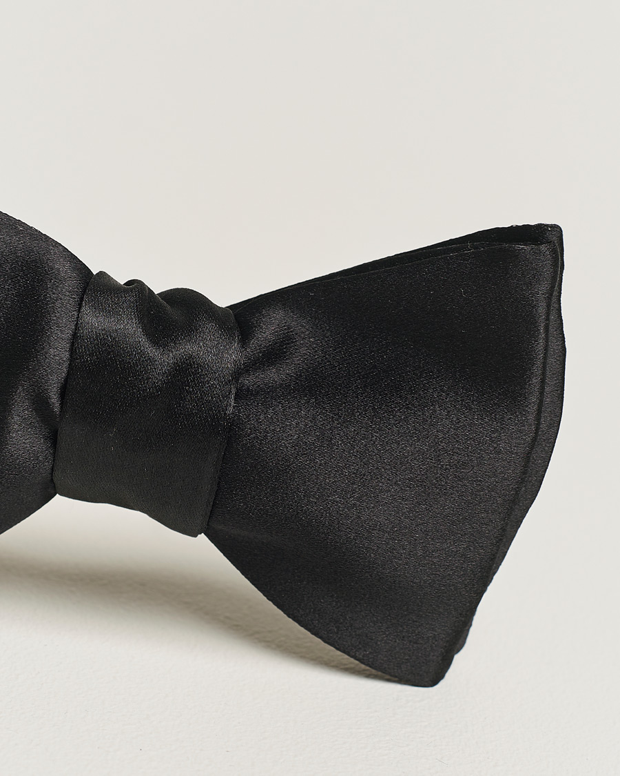 Herren | Eton Pre-Tied Silk Bow Tie Black | Eton | Pre-Tied Silk Bow Tie Black