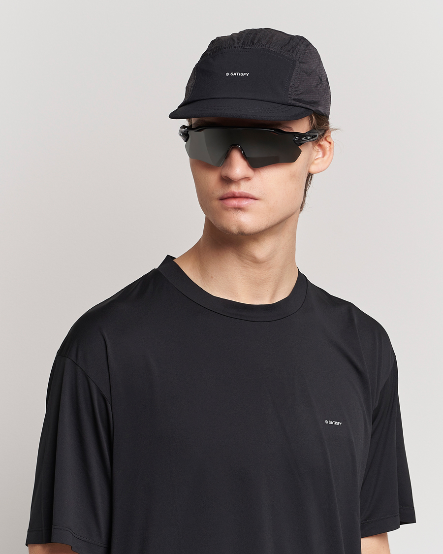 Oakley Radar EV Path Sunglasses Polished Black bei Care of Carl