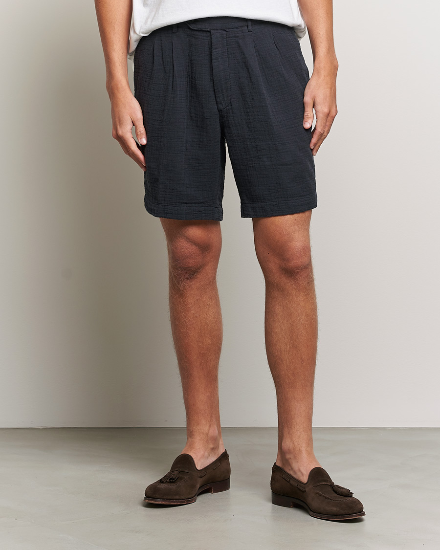 Herren |  | Oscar Jacobson | Tanker Pleated Crepe Cotton Shorts Navy