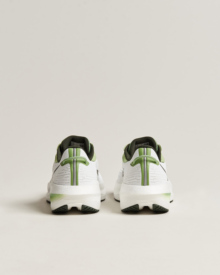 Herren | Saucony Triumph 21 Running Sneakers White/Umbra | Saucony | Triumph 21 Running Sneakers White/Umbra