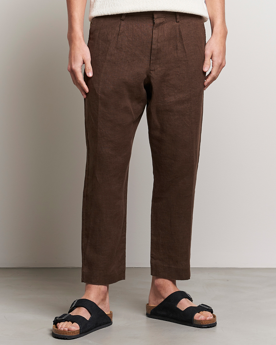 Herren | Leinenhosen | NN07 | Bill Pleated Linen Trousers Brown