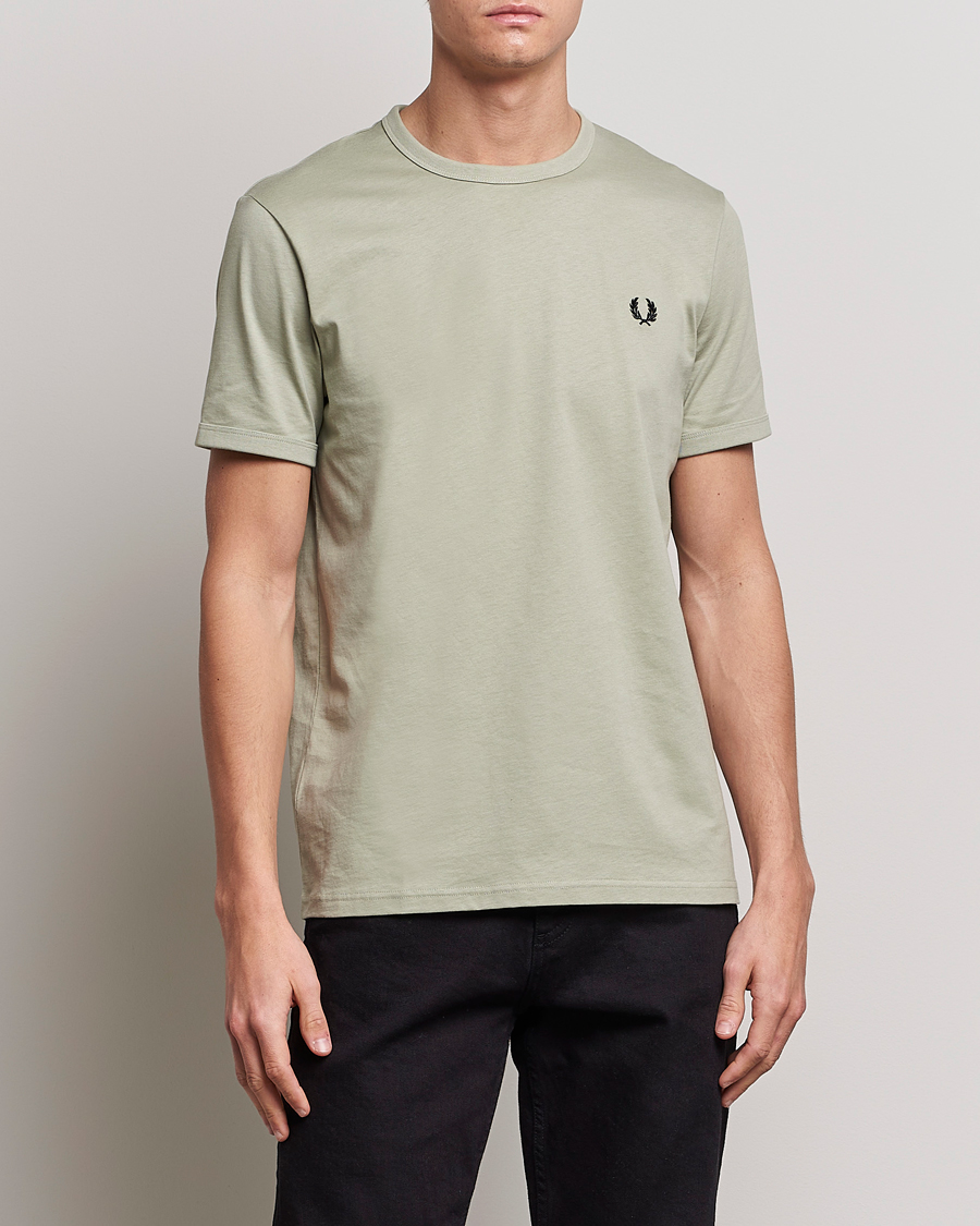 Herren |  | Fred Perry | Ringer Cotton T-Shirt Seagrass