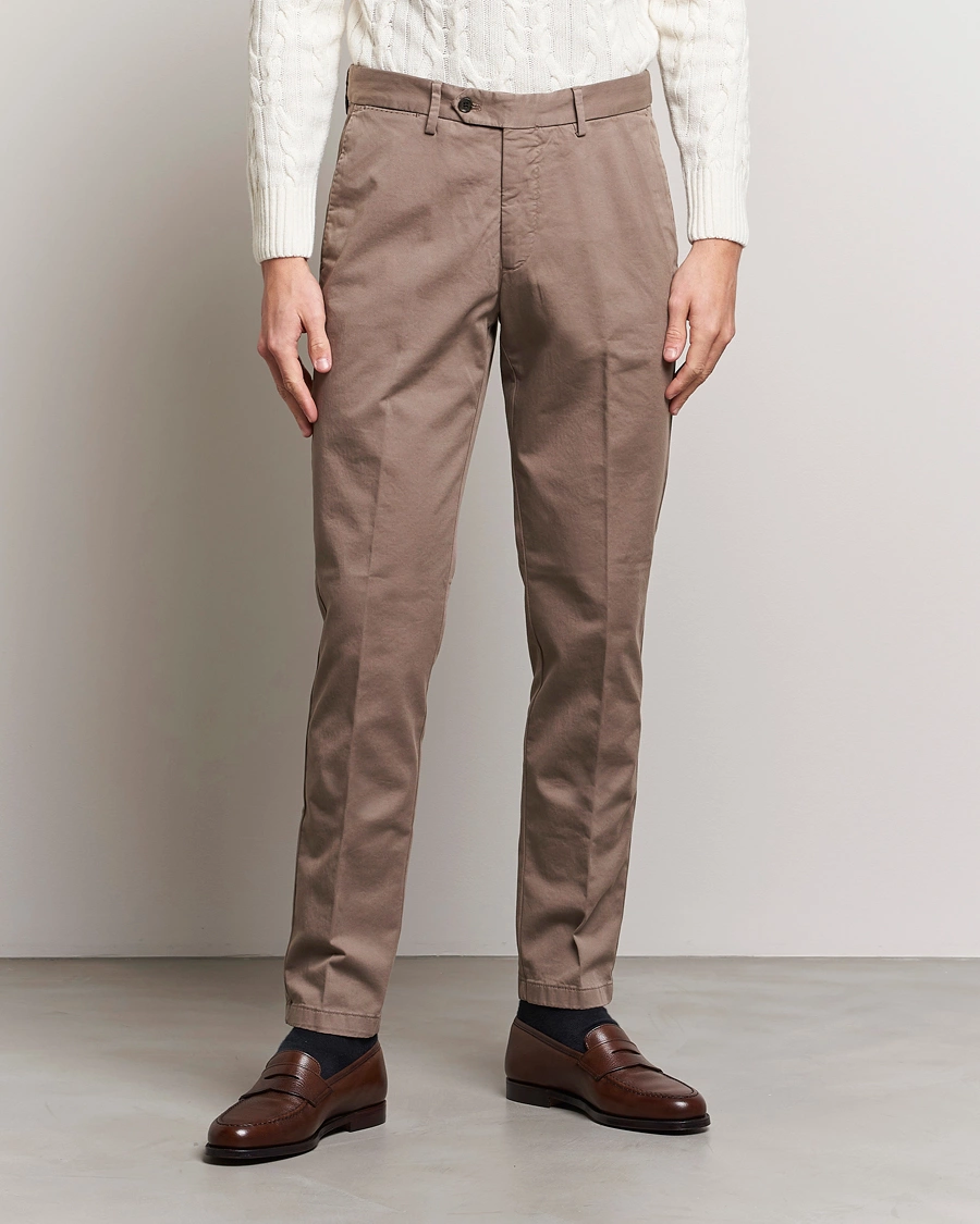 Herren | Business & Beyond | Oscar Jacobson | Danwick Cotton Trousers Light Brown