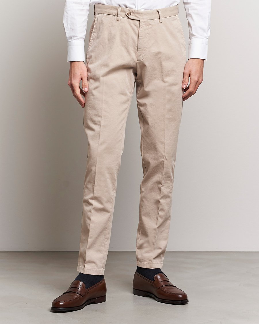 Herren | Business & Beyond | Oscar Jacobson | Danwick Cotton Trousers Beige