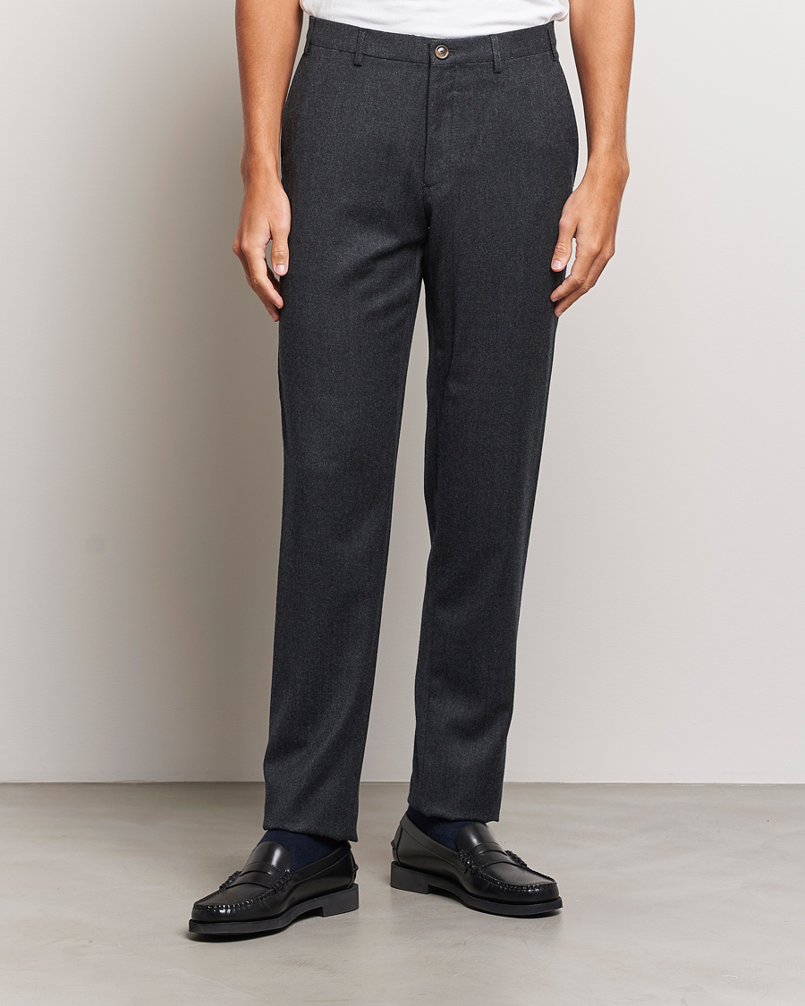 Herren | Business & Beyond | Canali | Slim Fit Flannel Trousers Charcoal