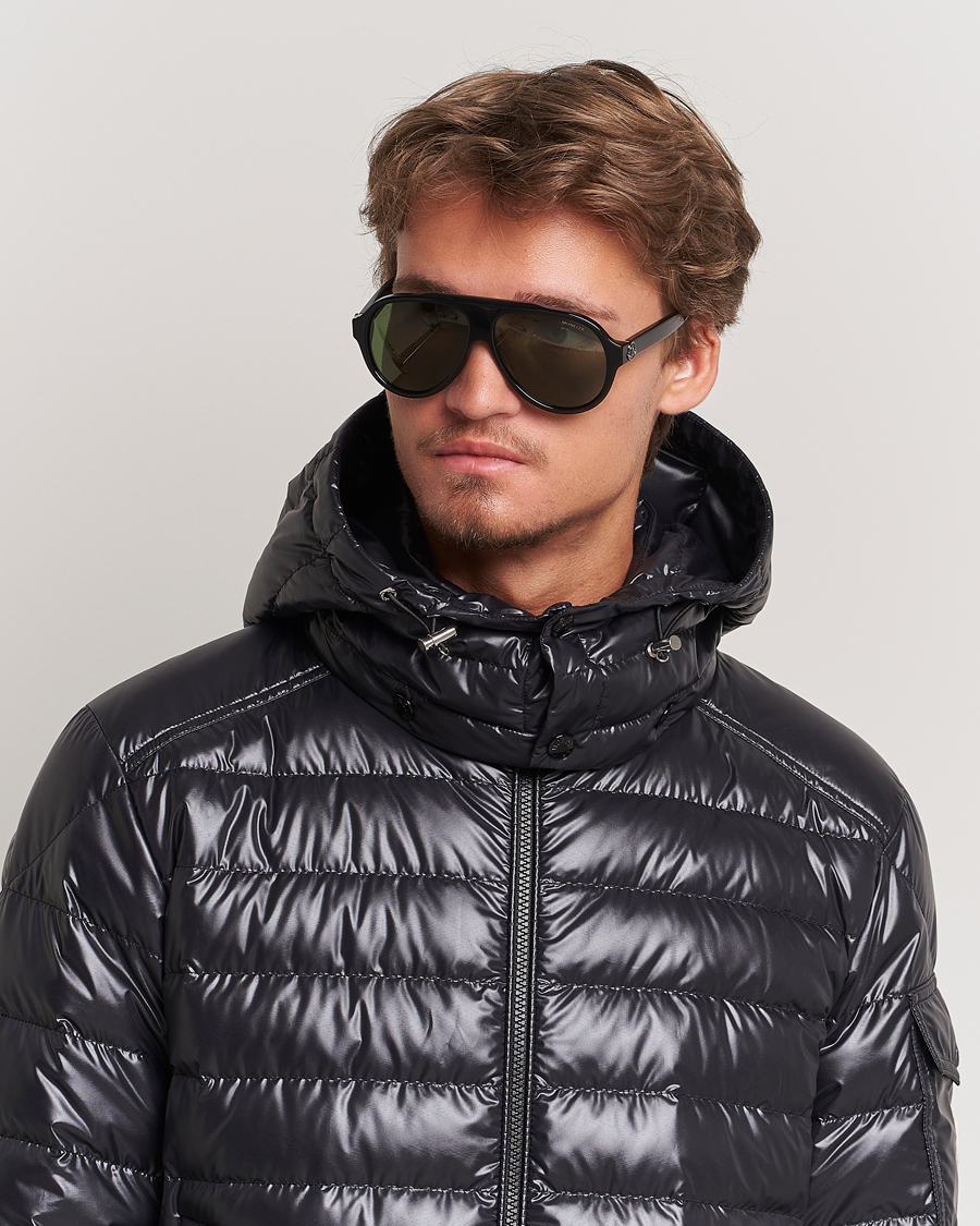 Herren | Moncler Lunettes Caribb Sunglasses Shiny Black/Green | Moncler Lunettes | Caribb Sunglasses Shiny Black/Green