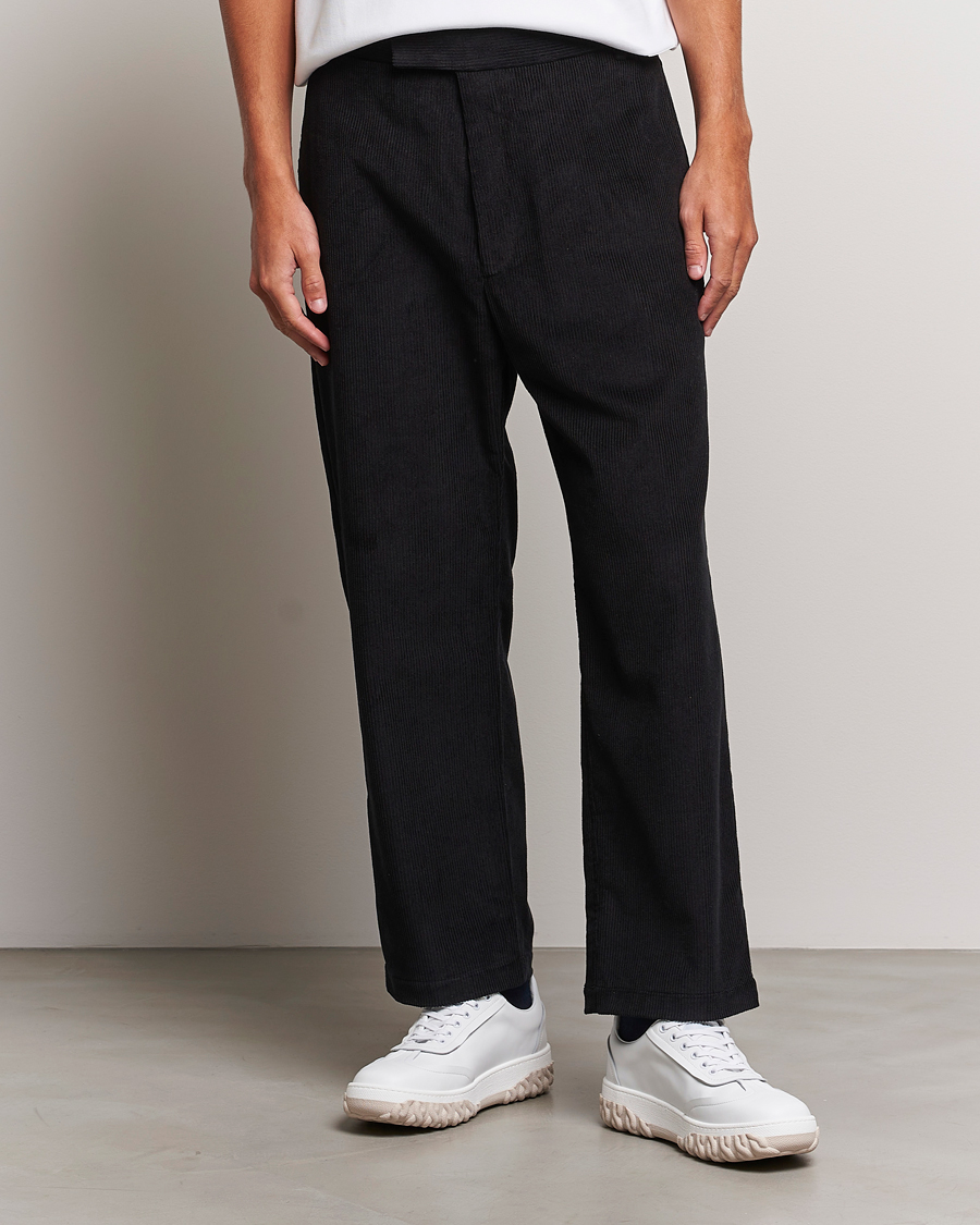 Herren | Cordhosen | Thom Browne | Straight Cropped Corduroy Trousers Black