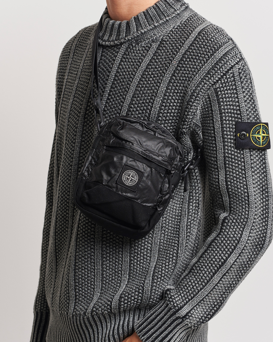 Herren |  | Stone Island | Garment Dyed Mussola Gommata Canvas Shoulder Bag Black