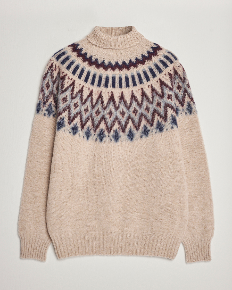 Herren | Weihnachtspullover | Howlin' | Brushed Wool Fair Isle Roll Neck Biscuit
