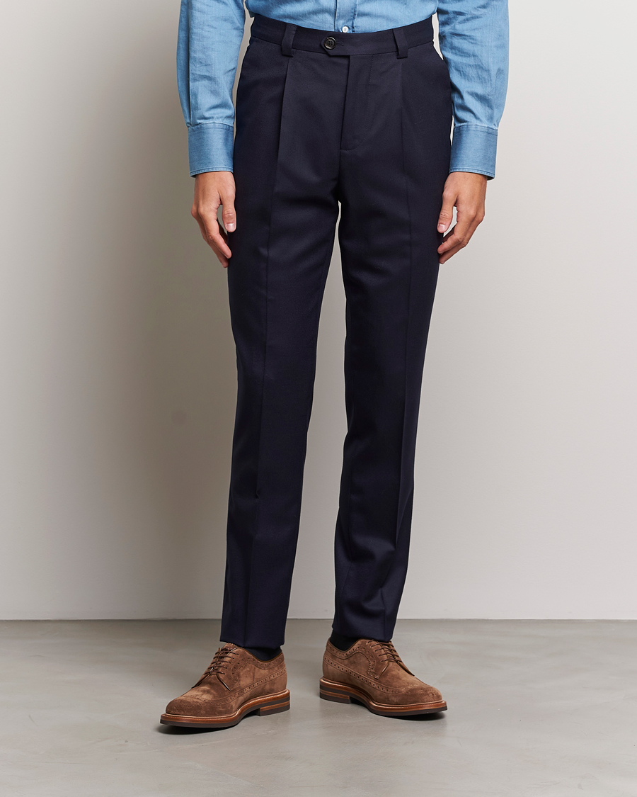 Herren |  | Brunello Cucinelli | Slim Fit Pleated Flannel Trousers Navy