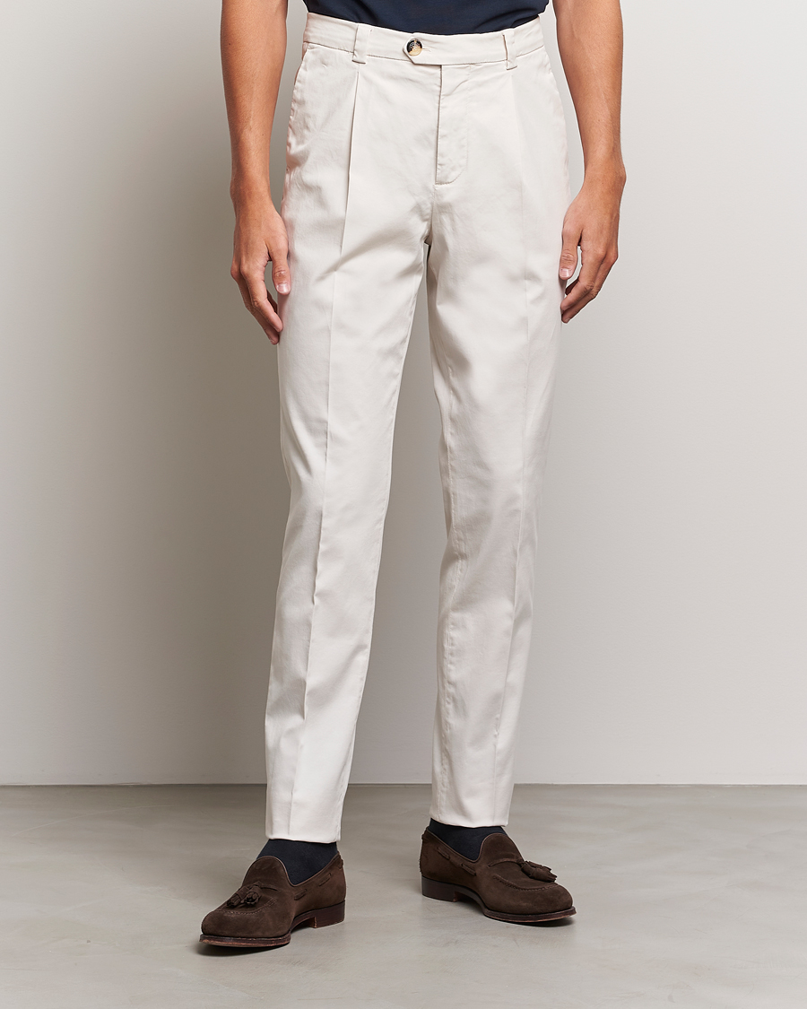 Herren | Brunello Cucinelli | Brunello Cucinelli | Slim Fit Pleated Trousers Off White