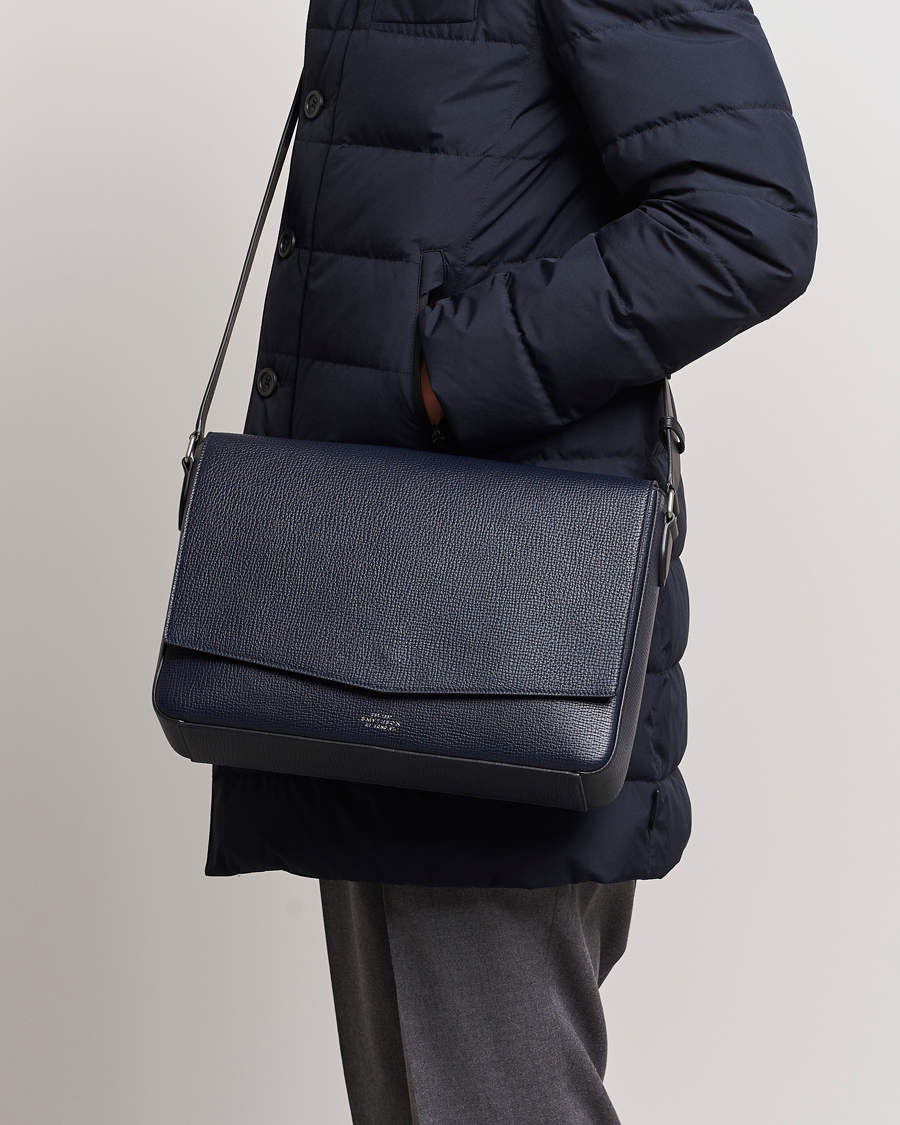 Herren | Best of British | Smythson | Ludlow Messenger Bag Navy