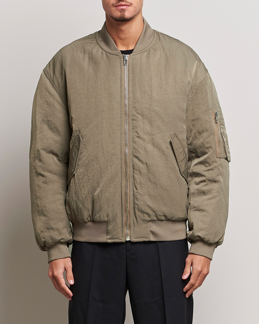 Herren |  | Filippa K | Crinkled Bomber Jacket Nougat