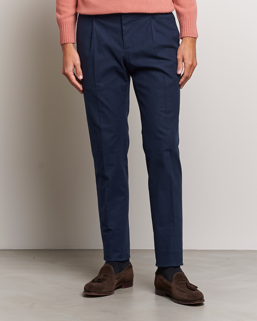 Herren | PT01 | PT01 | Slim Fit Pleated Cotton Flannel Trousers Navy