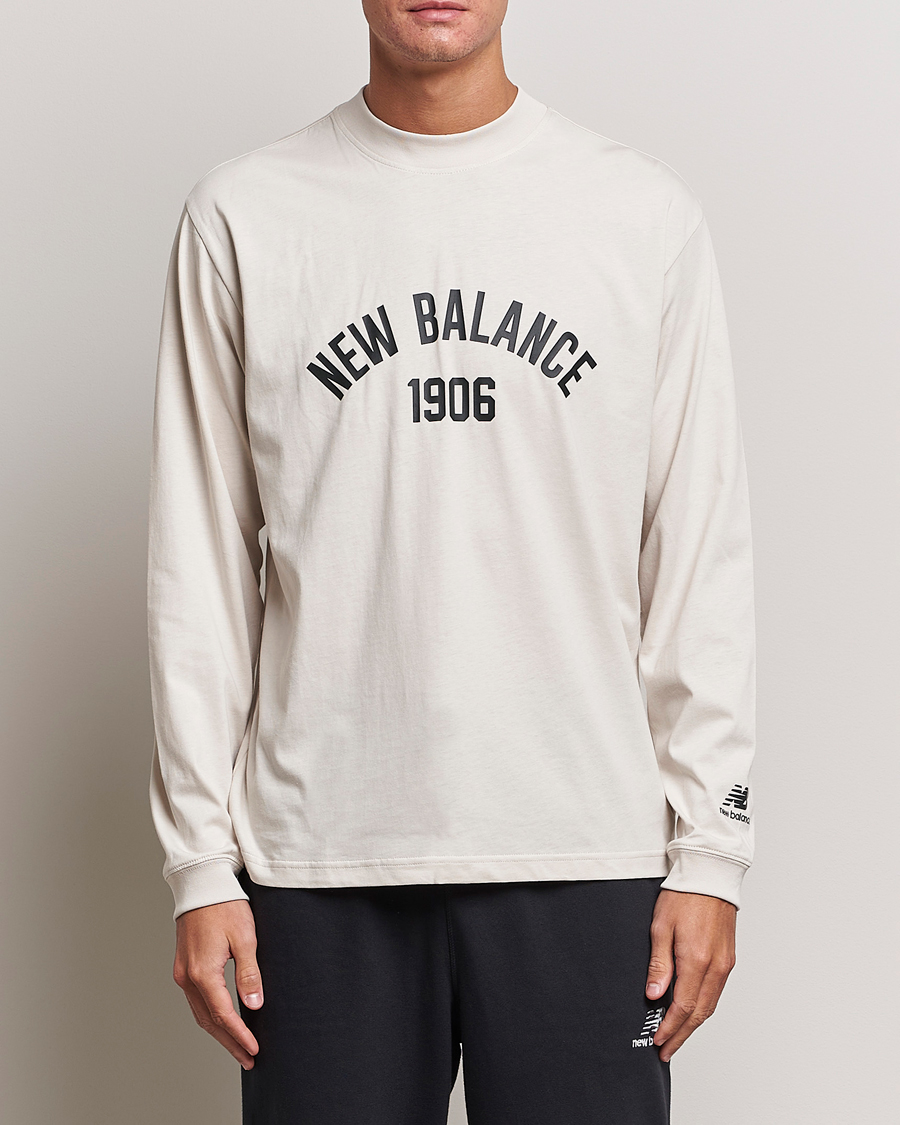 Herren |  | New Balance | Varsity Sweatshirt Medium Grey