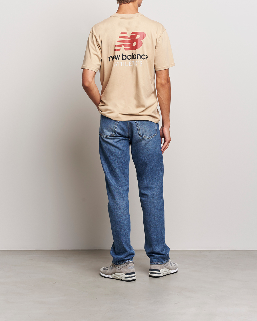 Herren | T-Shirts | New Balance | Athletics Graphic T-Shirt Incense