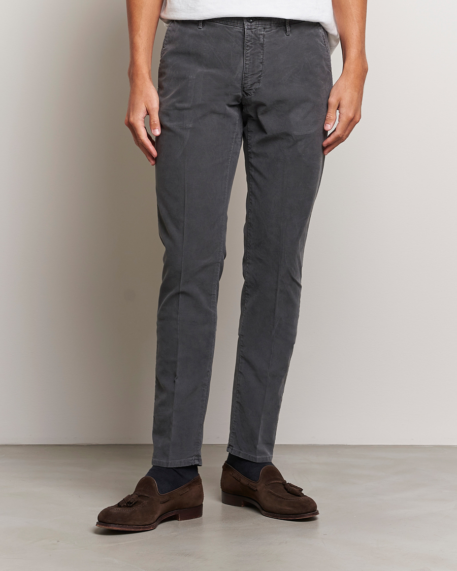 Herren | Chinos | Incotex | Slim Fit Garment Dyed Slacks Dark Grey