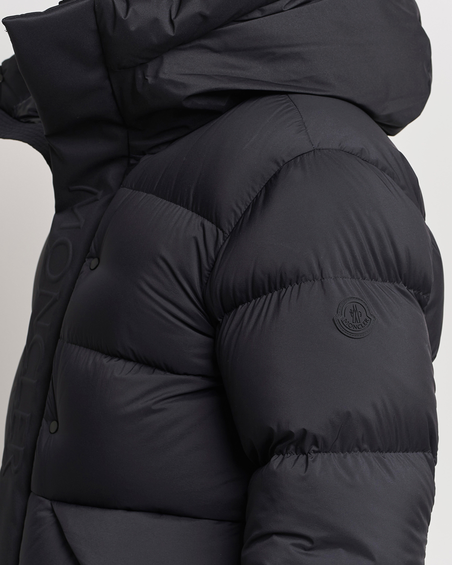 Moncler Madeira Down Jacket Black bei Care of Carl