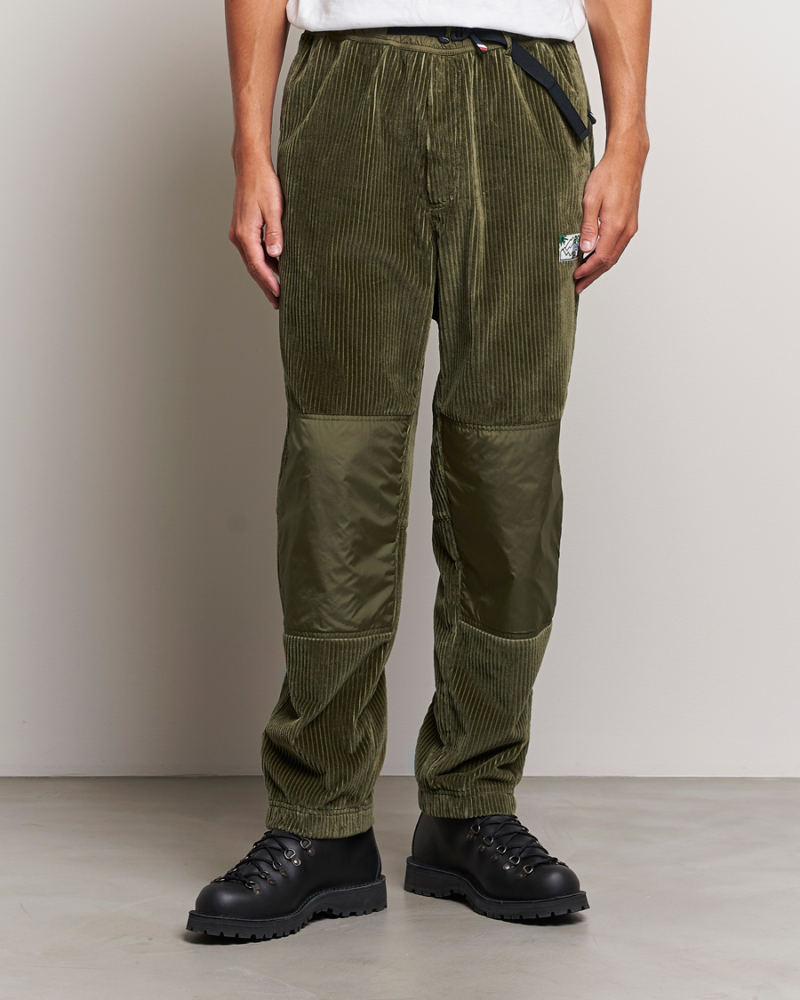 Herren | Hosen | Moncler Grenoble | Tech Panel Corduroy Trousers Olive