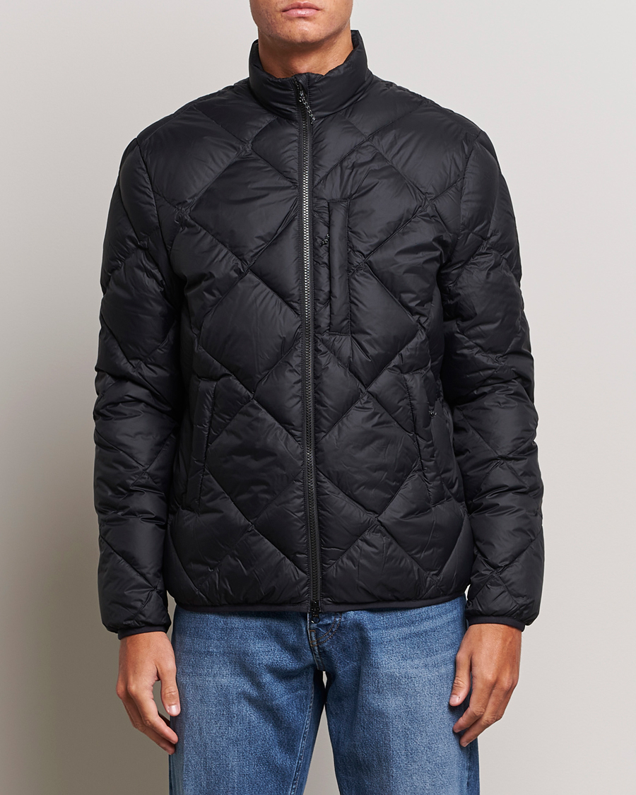 Herren |  | Peak Performance | Mount Down Liner Black