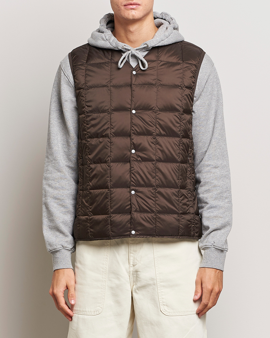 Herren | Westen | TAION | V-Neck Lightweight Down Vest Dark Choco