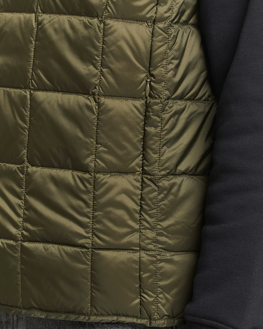 Herren | Jacken | TAION | V-Neck Lightweight Down Vest Dark Olive