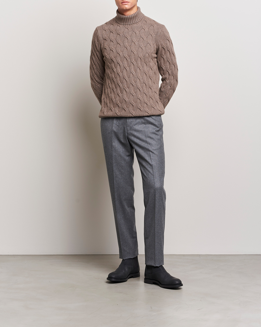 Herren | Pullover | Oscar Jacobson | Seth Heavy Knitted Wool/Cashmere Cable Rollneck Brown