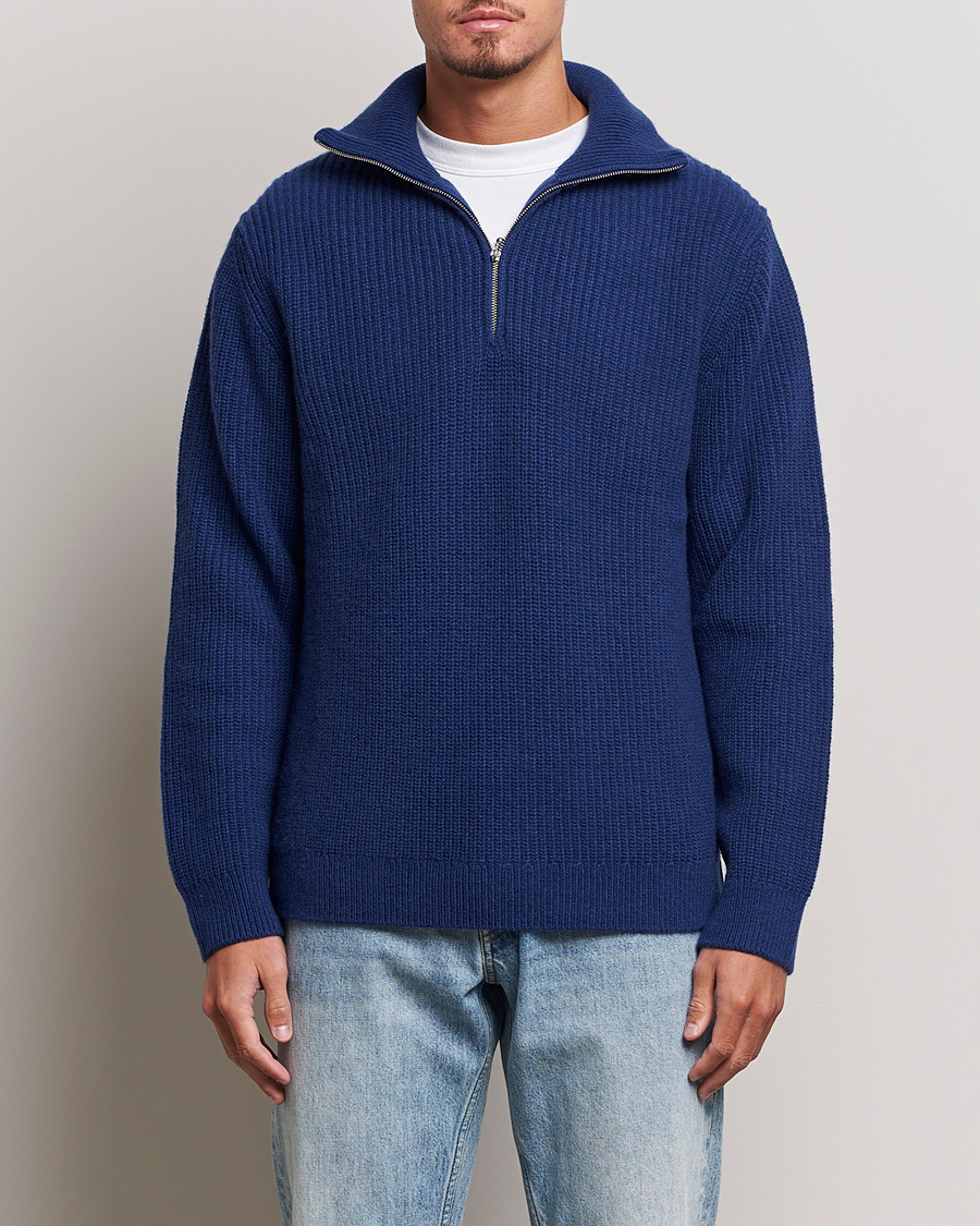 Herren |  | Nudie Jeans | August Wool Rib Knitted Half Zip Royal Blue