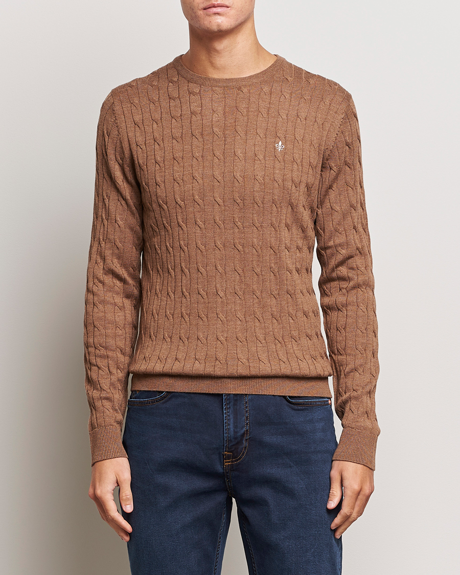 Herren | Pullover | Morris | Merino Cable Crew Neck Camel