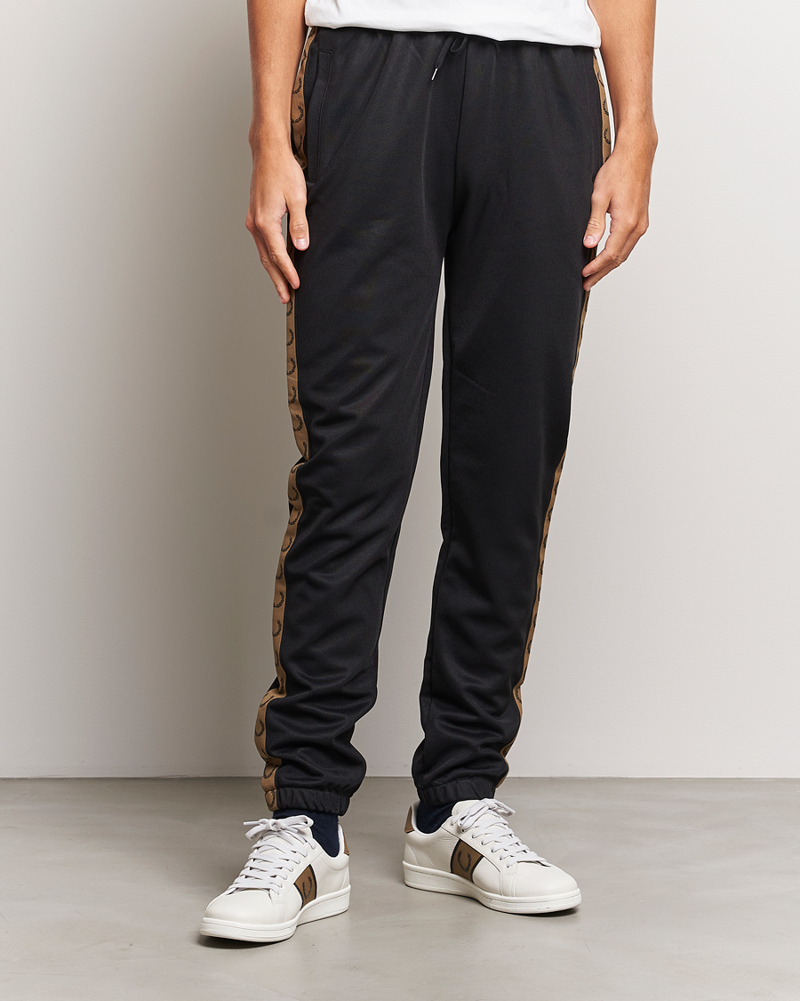 Herren | Fred Perry | Fred Perry | Taped Track Pants Black