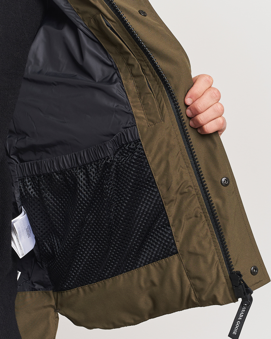 Canada Goose Macmillan parka Military Green bei Care of Carl