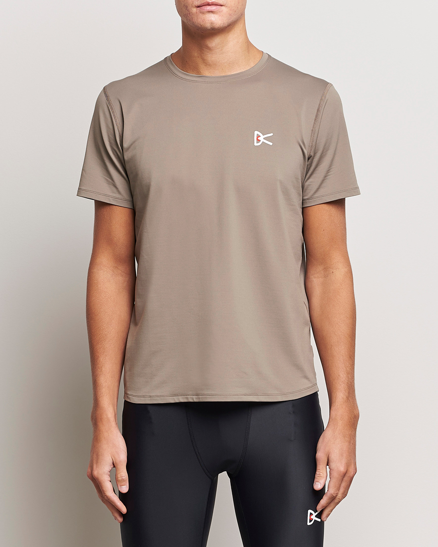 Men |  | District Vision | Lightweight Short Sleeve T-Shirt Silt