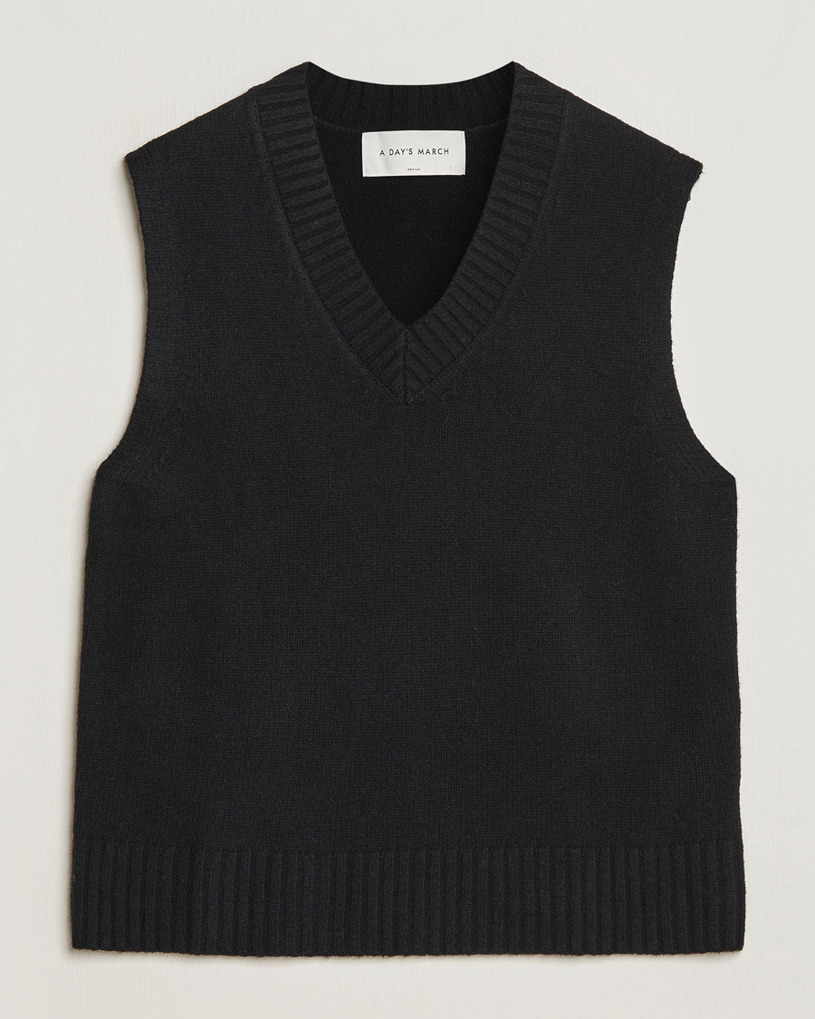 Herren | Pullover | A Day's March | Wigtown Lambswool Vest Black