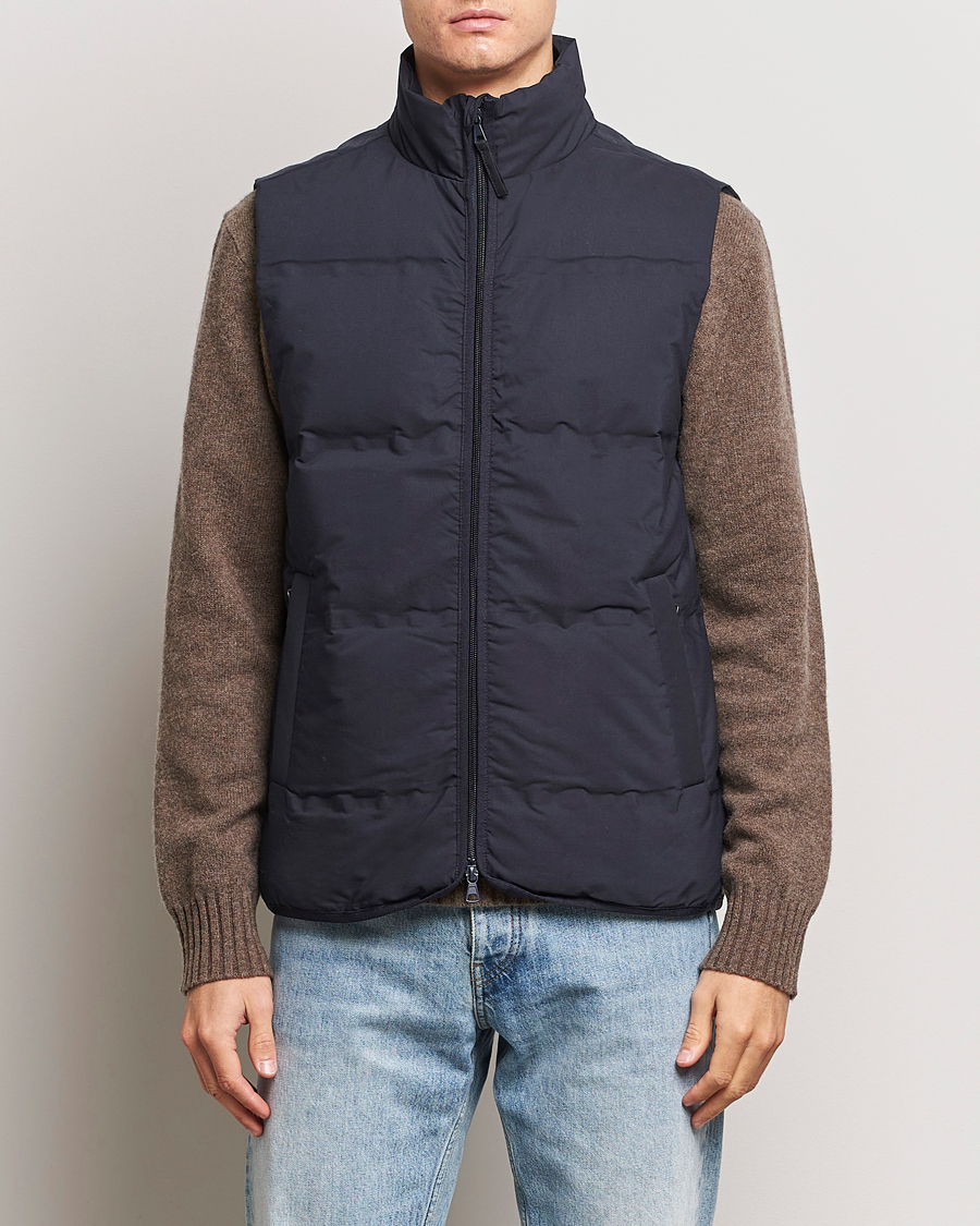Herren |  | A Day's March | Alford Puffer Vest Navy