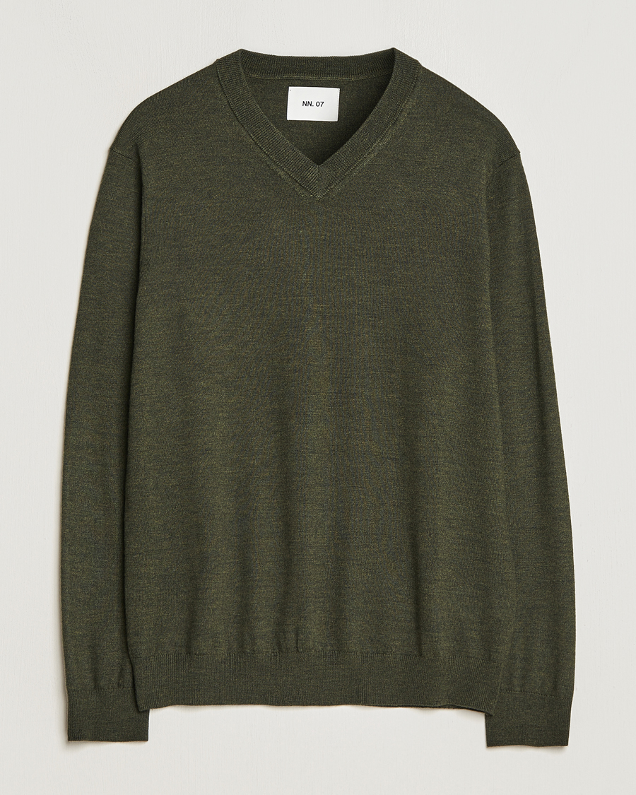 Hunter green hotsell v neck sweater