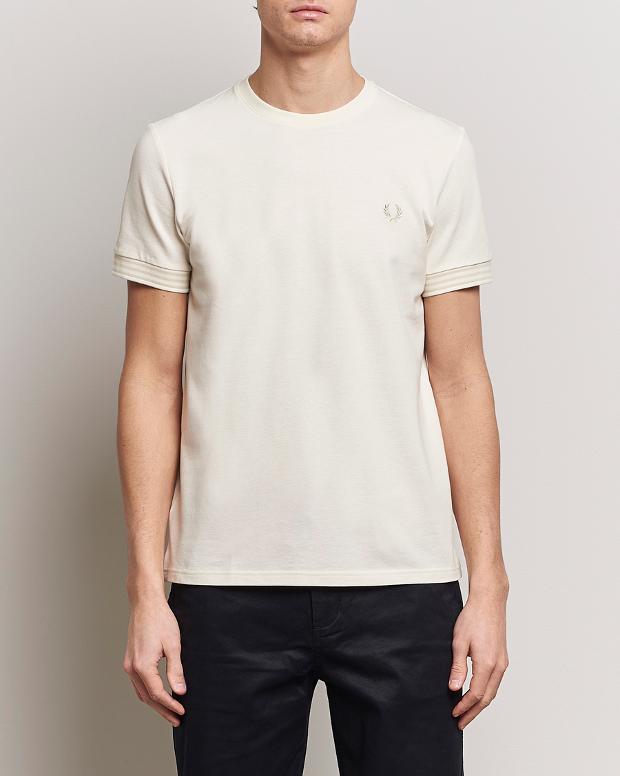 Herren | Best of British | Fred Perry | Striped Cuff Crew Neck T-Shirt Ecru